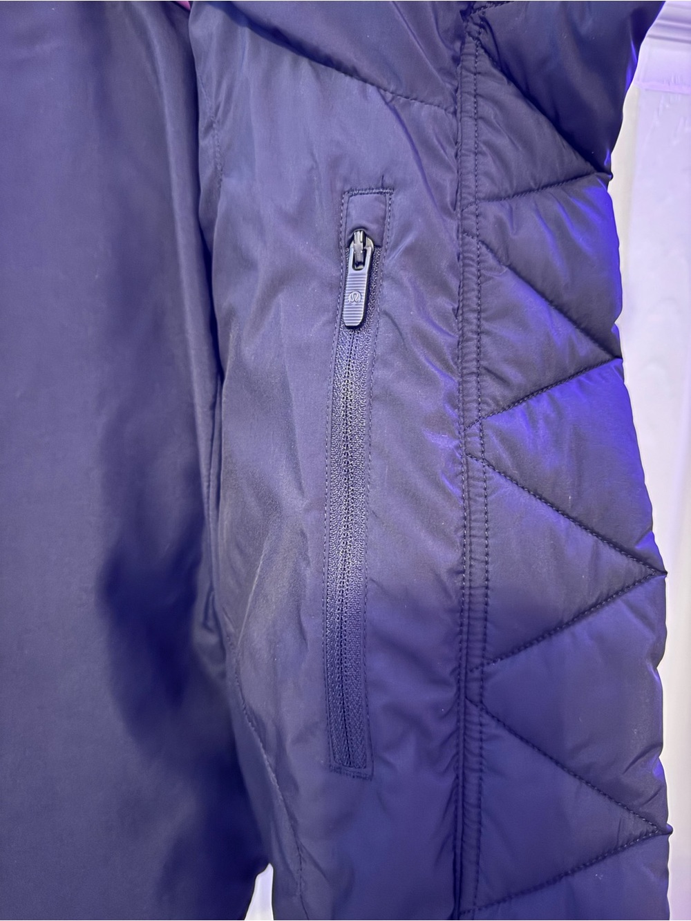 Lululemon Cropped Puffer Jacket | Size 0 | Like New - Picture 6 of 6